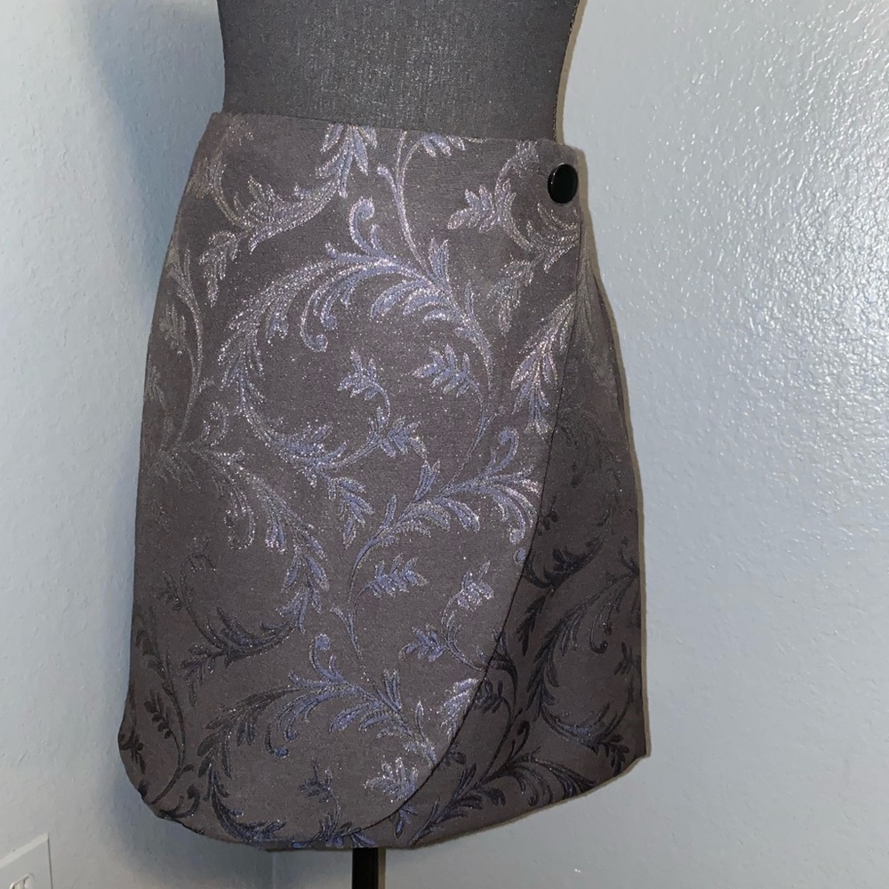 New with tags Never worn navy blue black floral  wrap skirt loft 12p 12 petite - Picture 5 of 11